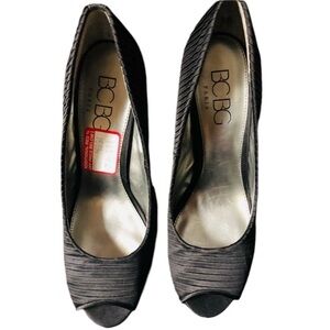 BCBG PARIS size 10 black classic open toe satin platform pump NIB